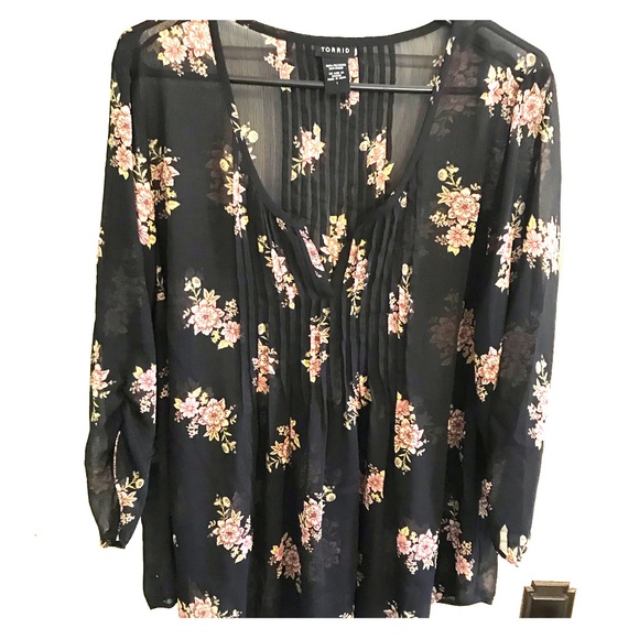torrid Tops - Torrid light weight shirt